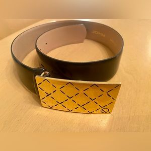 St John black leather cinch belt with gold hardware size Small